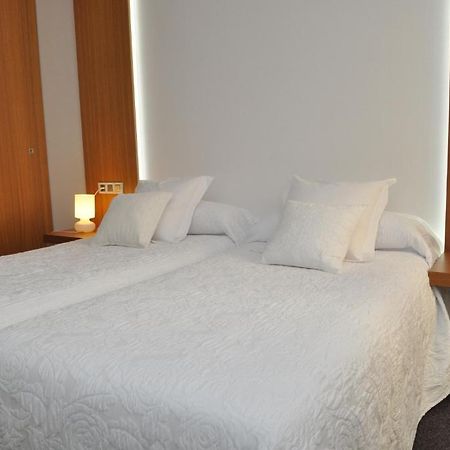 Toral Hotel Леон Стая снимка